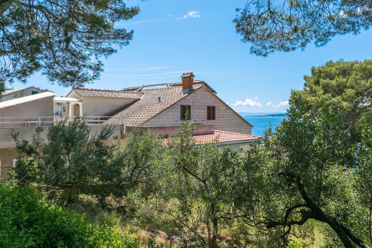 Apartments By The Sea Brela, Makarska - 18356 المظهر الخارجي الصورة