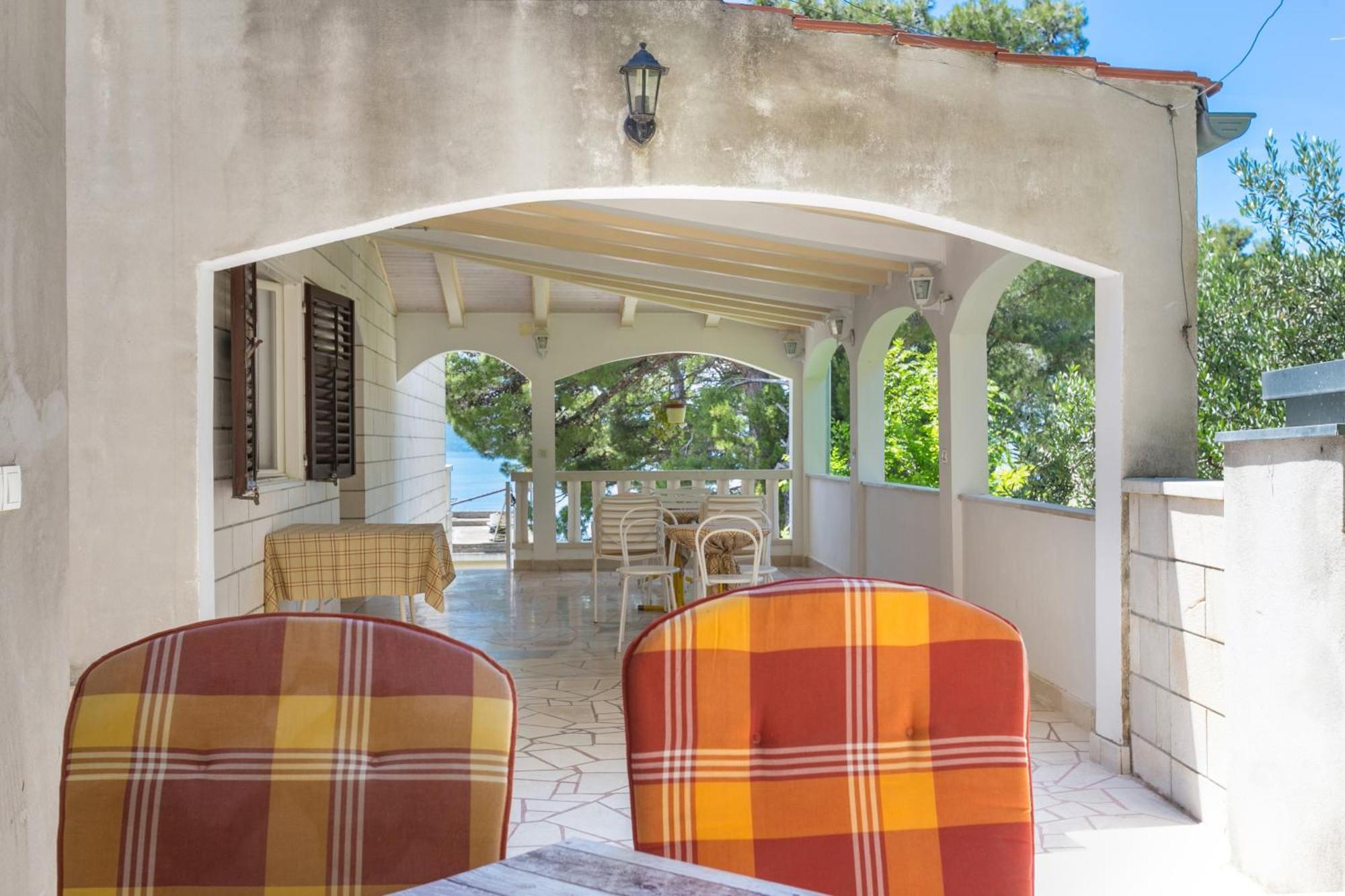 Apartments By The Sea Brela, Makarska - 18356 المظهر الخارجي الصورة